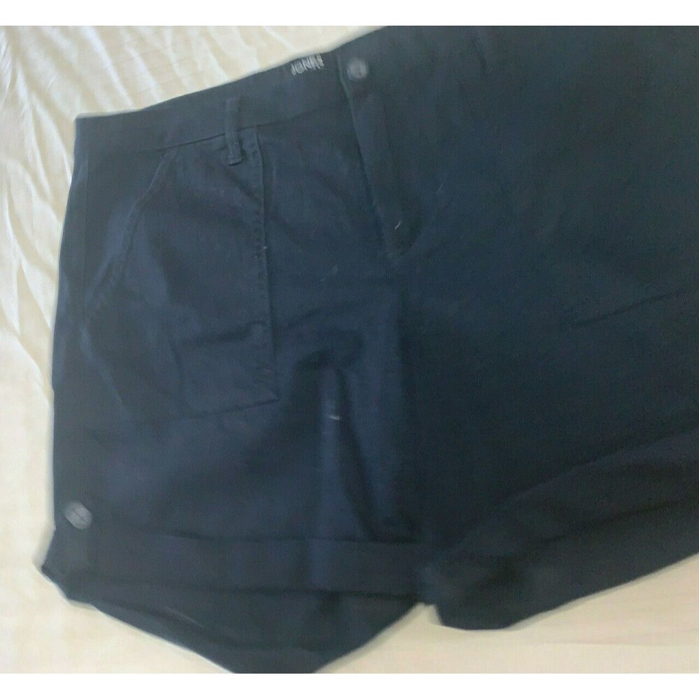 JONES NEW YORK WOMENS SHORTS SIZE 16